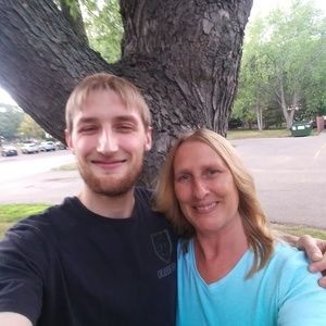 Meet your Posher, Fay